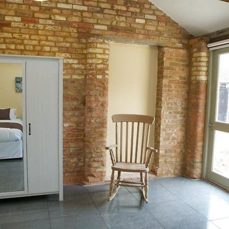 Pheasants Roost At Tove Valley Cottages Towcester Exterior foto